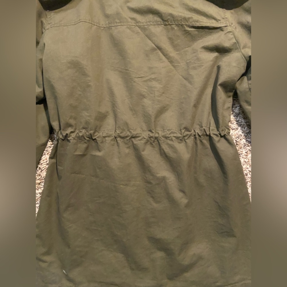 Adjustable Utility Jacket - Picture 7 of 10